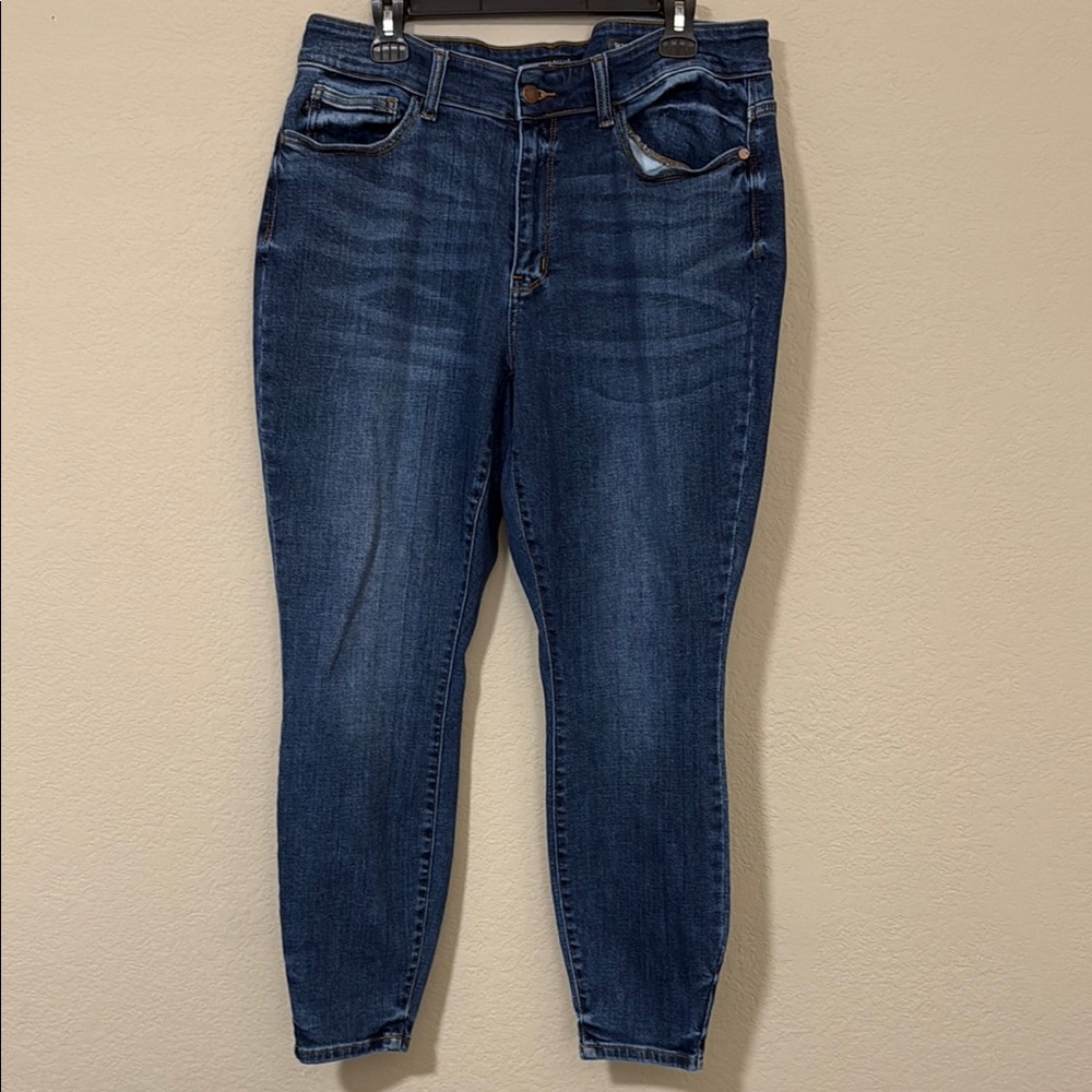 Judy Blue Skinny Fit Jeans
